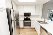 $2500 : Modern 2bed 1bath for rent thumbnail