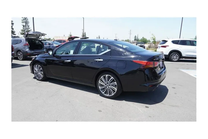 $20784 : 2023 Altima 2.5 SL image 8