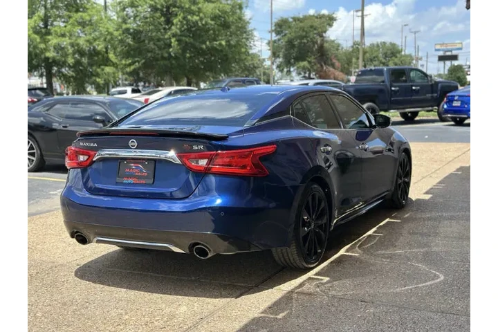 $17499 : 2017 Maxima 3.5 S image 9