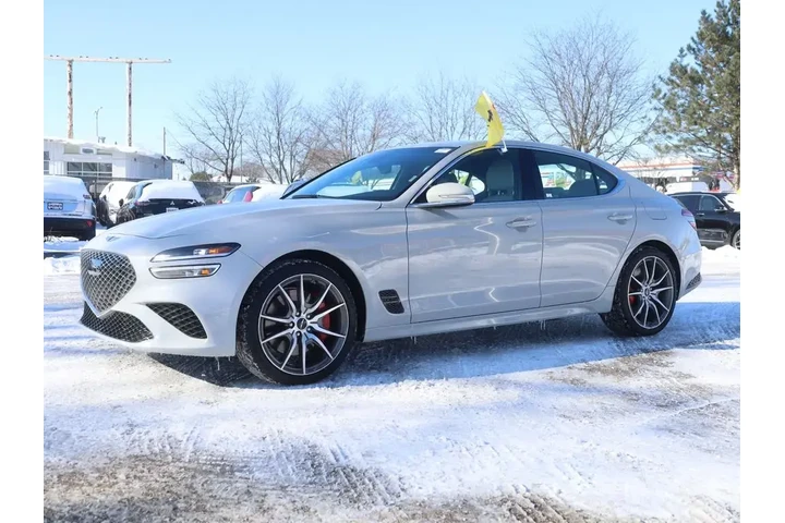 $31277 : Genesis G70 2025 AWD 2.5T St image 3