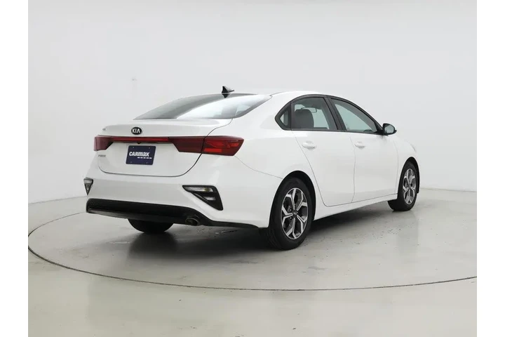 $13998 : Kia Forte 2021 LXS 4dr Sedan image 8