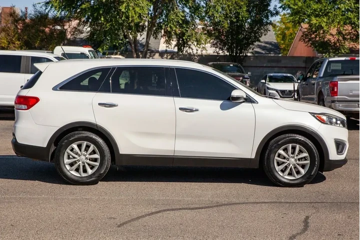 $12499 : 2017 Sorento 3.3L LX image 4