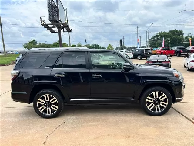 $28995 : 2018 4Runner image 5