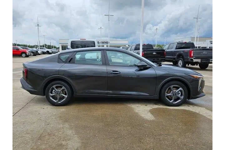 $19774 : Kia K4 2025 LXS 4dr Sedan image 2