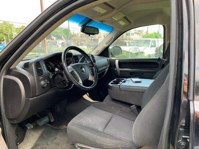 $19995 : 2011 Silverado 1500 LT image 9