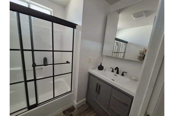 $3600 : Bell stilo townhouse 2 pisos image 8