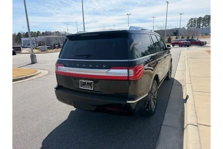 $35998 : Lincoln Navigator 2019 4x4 S image 10