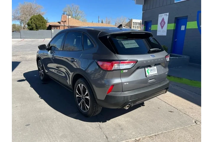 2021 Escape SE AWD image 7