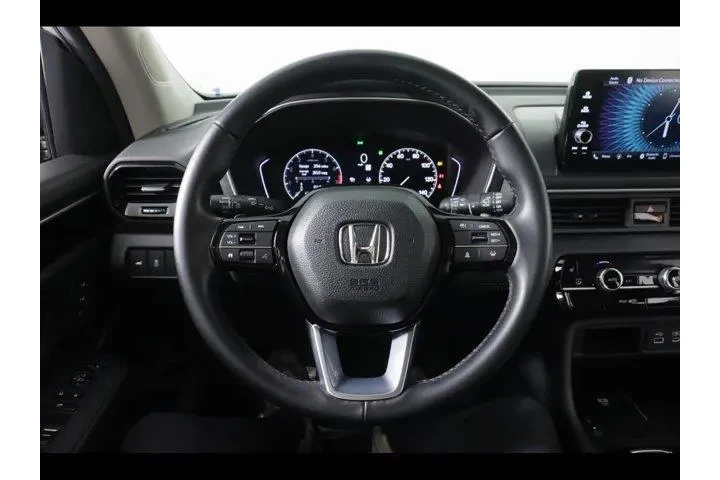 $39875 : Honda Pilot 2025 AWD EX-L 4d image 10