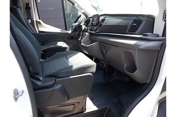 $38996 : Ford Transit 2025 250 3dr SW image 7