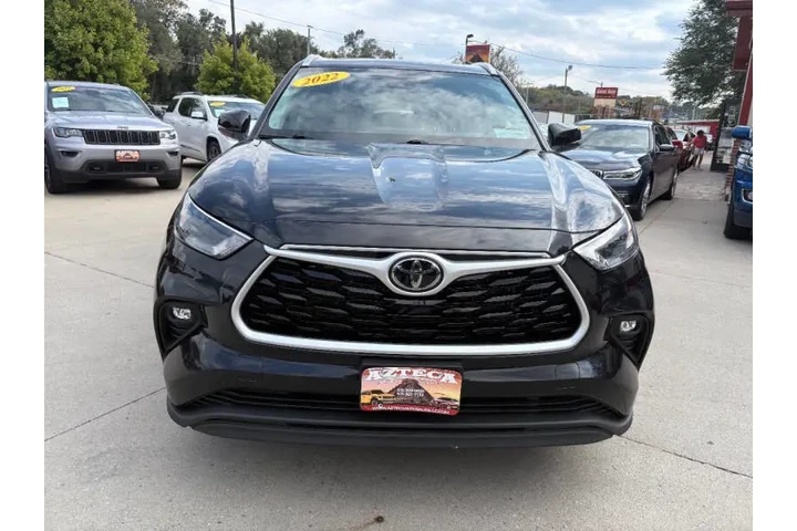 $32950 : 2022 Highlander XLE image 3