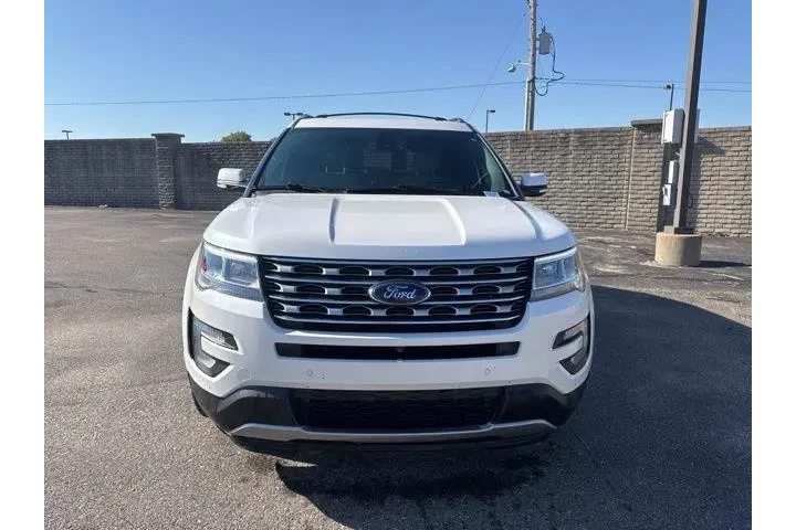 $16982 : Ford Explorer 2017 AWD Limit image 2