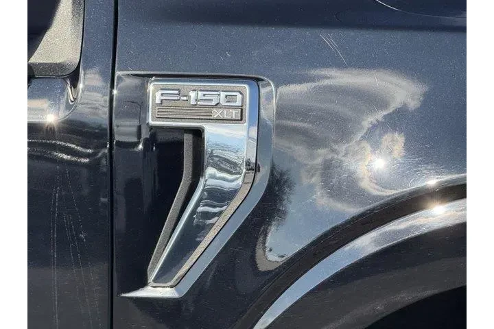 $38209 : Ford F-150 2023 4x4 XLT 4dr image 4