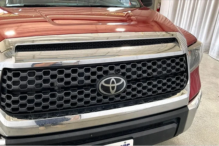 $29591 : Toyota Tundra 2021 4x4 SR5 4 image 7
