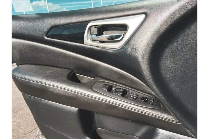 $17997 : Nissan Pathfinder 2020 S 4dr image 9