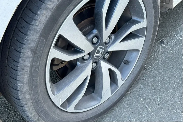 $31990 : Honda Odyssey 2022 Touring 4 image 7