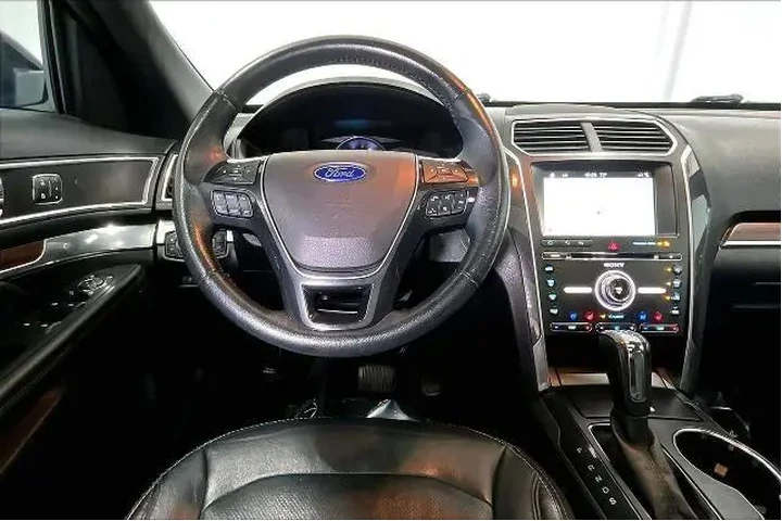 $14791 : Ford Explorer 2017 Limited 4 image 4