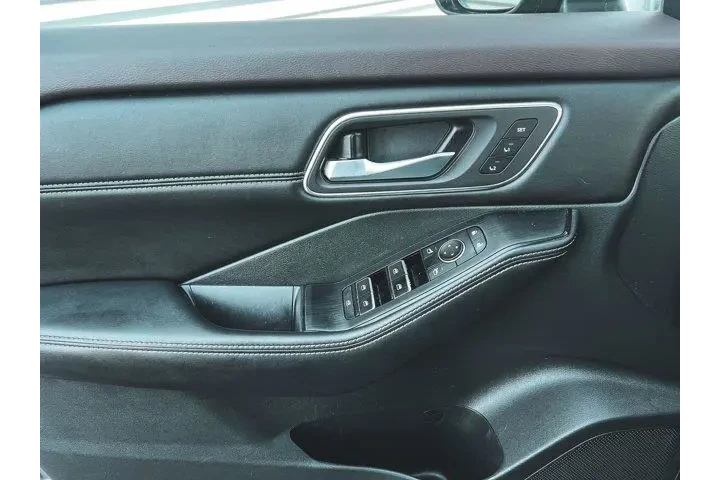 $24997 : Nissan Rogue 2021 SL 4dr Cro image 9