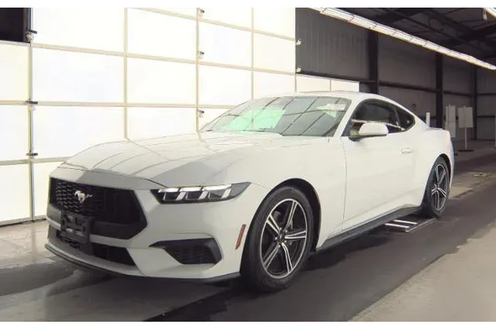 $30731 : Ford Mustang 2024 EcoBoost P image 2