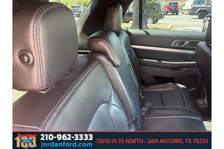 $14553 : Ford Explorer 2019 XLT 4dr S image 9
