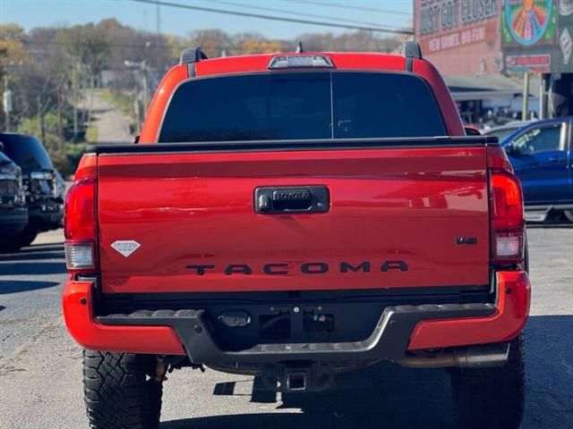 $32495 : 2018 Tacoma TRD Off-Road image 10