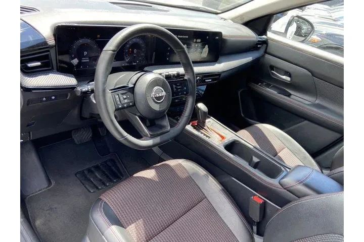 $20444 : Nissan Kicks 2025 AWD SR 4dr image 9