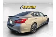 $18999 : Nissan Altima 2017 2.5 SR 4d thumbnail