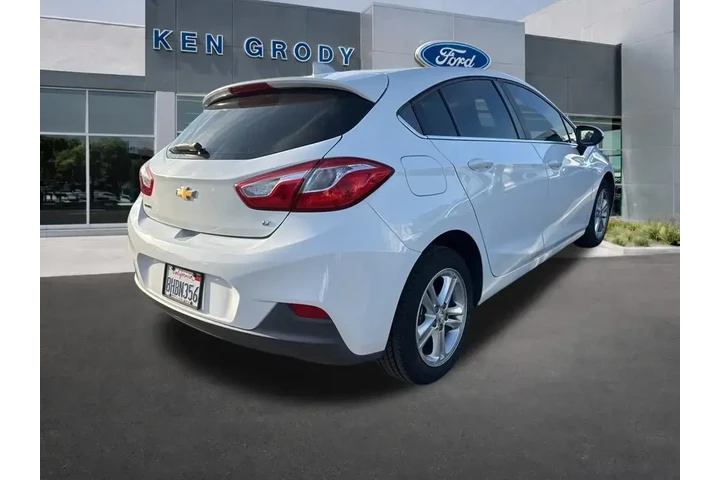 $9683 : Chevrolet Cruze 2018 LT Auto image 4