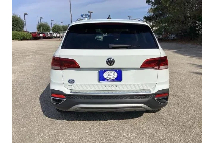 Volkswagen Taos 2022 SE 4dr image 8