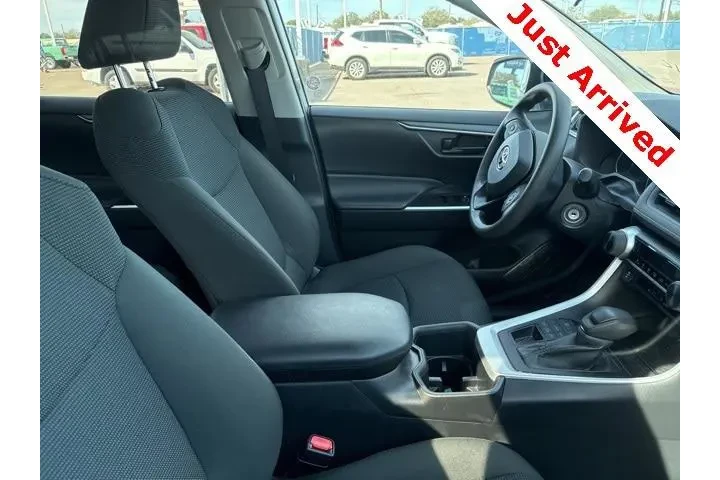 $27000 : Toyota RAV4 2024 AWD LE 4dr image 10