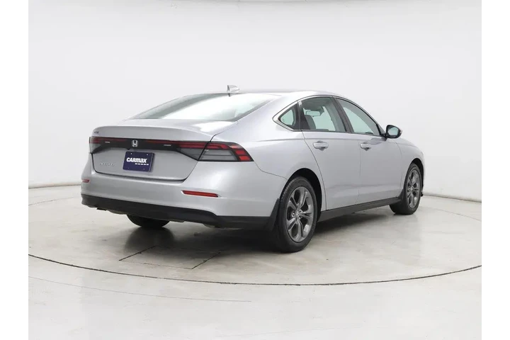 $25998 : Honda Accord 2023 EX 4dr Sed image 8