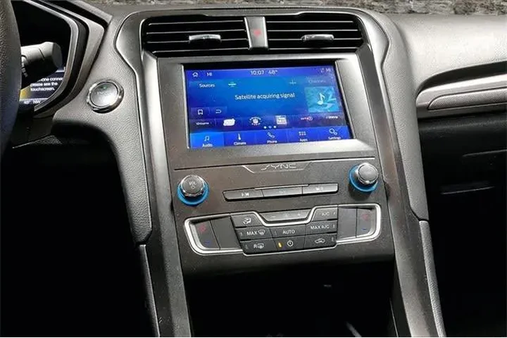 $16913 : Ford Fusion 2020 SE 4dr Seda image 9