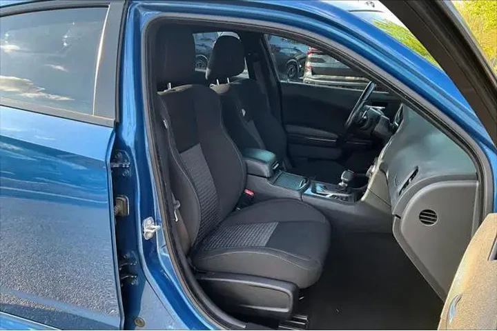 $30998 : Dodge Charger 2022 R/T 4dr S image 8