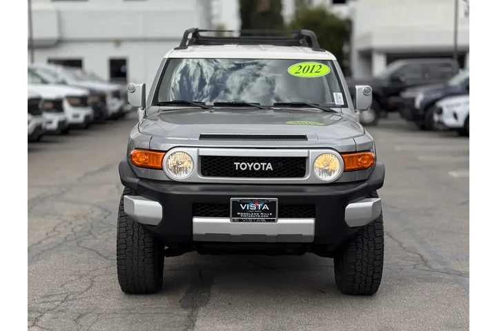 $28995 : Toyota FJ Cruiser 2012 4x4 4 image 4