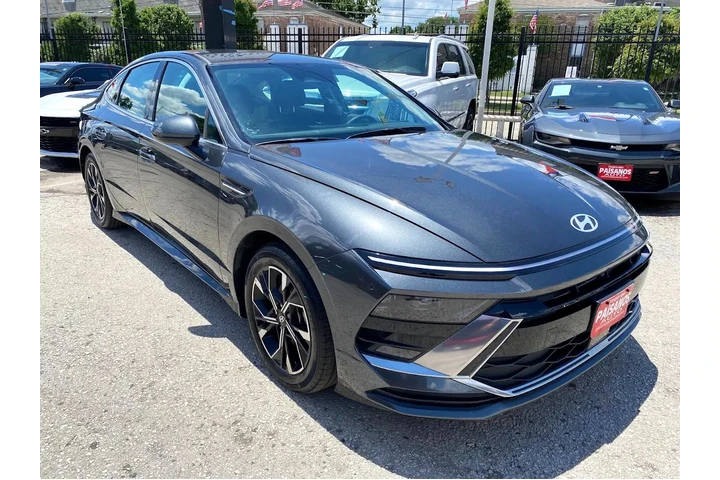 2024 Sonata SEL image 3