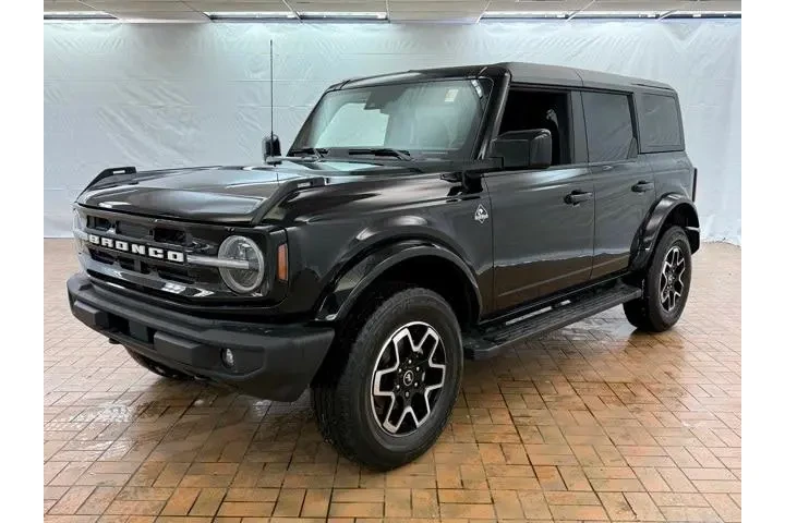 $35000 : Ford Bronco 2021 4x4 Outer B image 3
