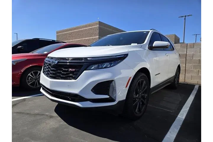 $25991 : Chevrolet Equinox 2024 RS 4d image 2