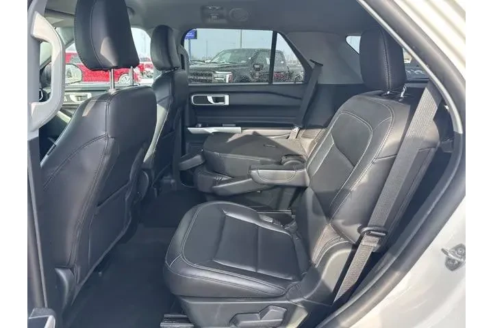 $30999 : Ford Explorer 2023 AWD XLT 4 image 10