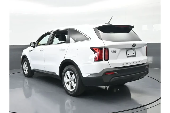 $16991 : Kia Sorento 2021 LX 4dr SUV image 4
