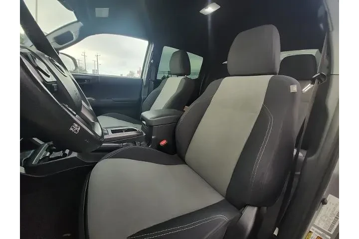 $28987 : Toyota Tacoma 2021 4x4 TRD P image 7