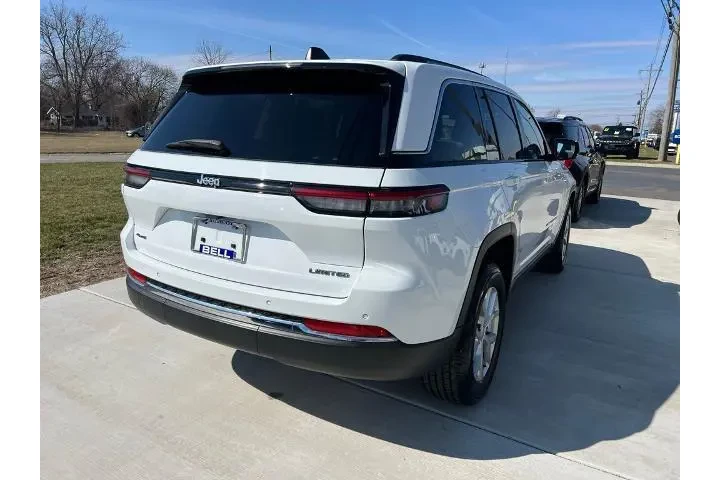 $30000 : Jeep Grand Cherokee 2023 4x4 image 7