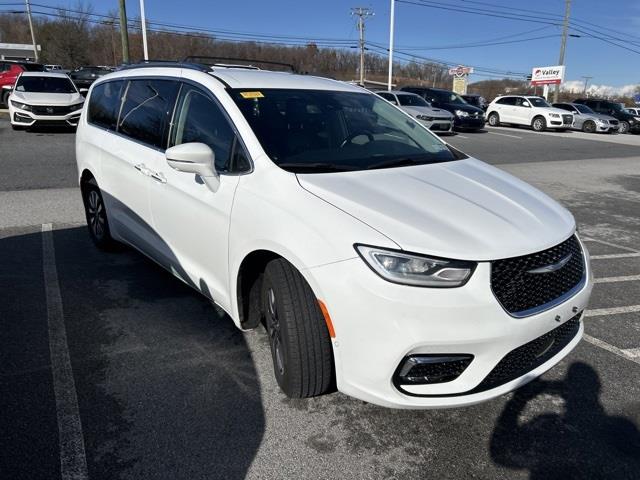 $24900 : PRE-OWNED  CHRYSLER PACIFICA H image 6