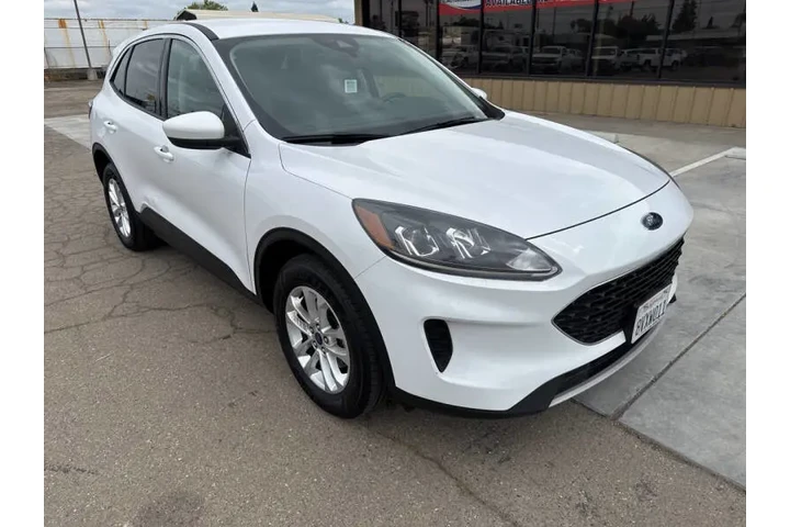 $12999 : 2020 Escape SE image 8