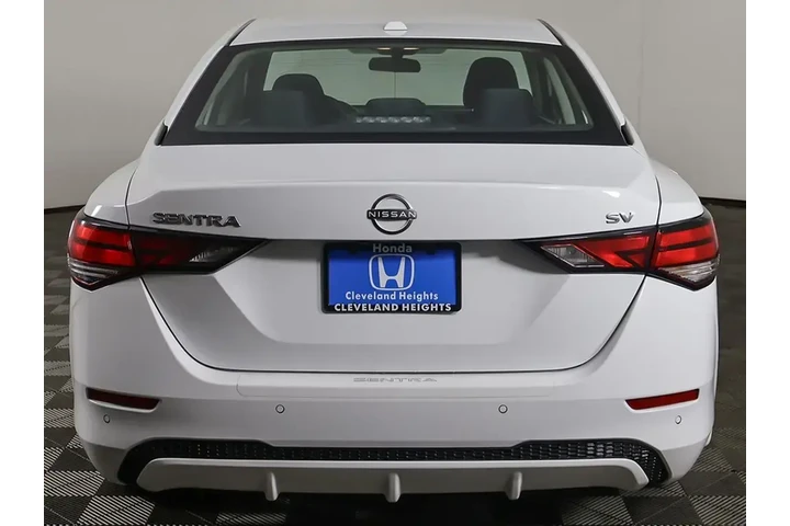 $18123 : Nissan Sentra 2024 SV 4dr Se image 10