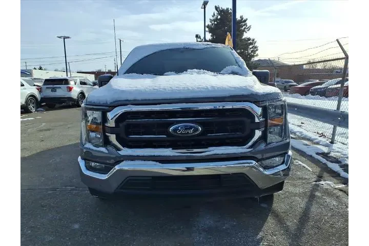 $33980 : Ford F-150 2023 4x2 XL 4dr S image 2