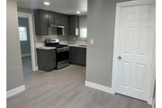 $1750 : Santa Ana, CA🈴RENTO CASA🈴 thumbnail