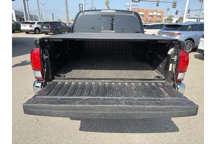 $32166 : Toyota Tacoma 2021 4x2 TRD O image 10