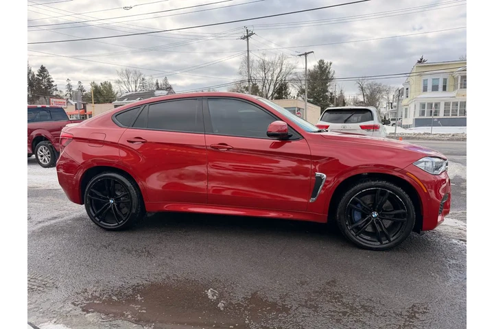 $46988 : 2019 BMW X6 M image 4