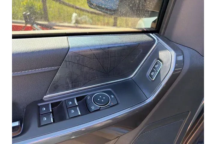 $37992 : Ford F-150 2023 4x2 XL 4dr S image 5