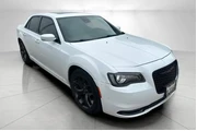 Chrysler 300 2023 S V6 4dr S en San Diego